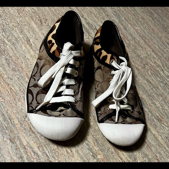 Coach Zorra sneakers with cheetah print on the back - Picture 14 of 16